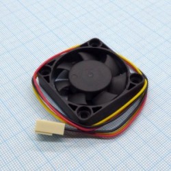 EC4010H12BA, Вентилятор 12В, 40х40х10мм, подшипник качения, 5500 об/мин 3 вывода EC4010H12BA, Вентилятор 12В, 40х40х10мм, подшипник качения, 5500 об/мин 3 вывода