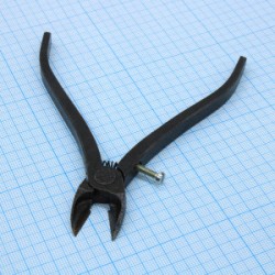 ИН-0011 кусачки боковые прямые, победитовые, пружина, упор, Бокорезы из закаленной легированной стали с победитовыми наконечниками и с регулируемым упором, обеспечивают плоский рез без фаски, длина 130мм