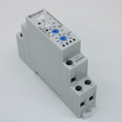 70.11.8.230.2022, Реле контроля напряжения однофазное